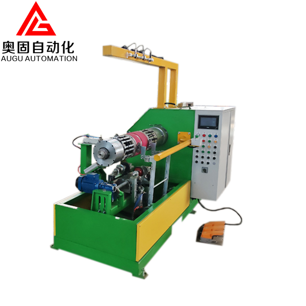 Trehjuls dekkbyggemaskin